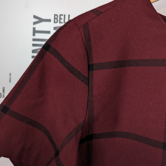 Banana Republic checkered crop blouse - Picture 3 of 8